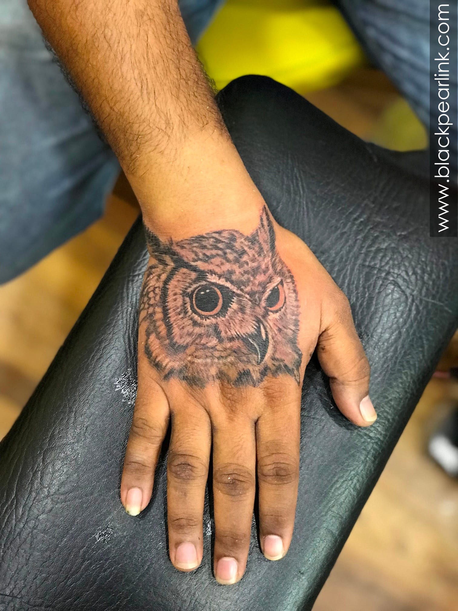 Artcastle Tattoo - Minimal : Geometric owl tattoo, lower arm | Facebook